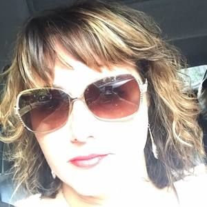 Meet your Posher, Holly